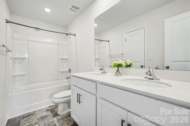 7833 Stonehouse Drive, Gastonia, NC 28056