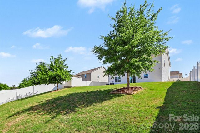 7833 Stonehouse Drive, Gastonia, NC 28056