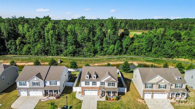 7833 Stonehouse Drive, Gastonia, NC 28056