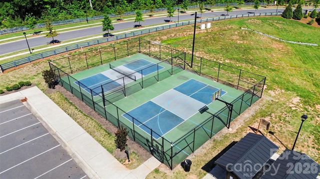 7833 Stonehouse Drive, Gastonia, NC 28056