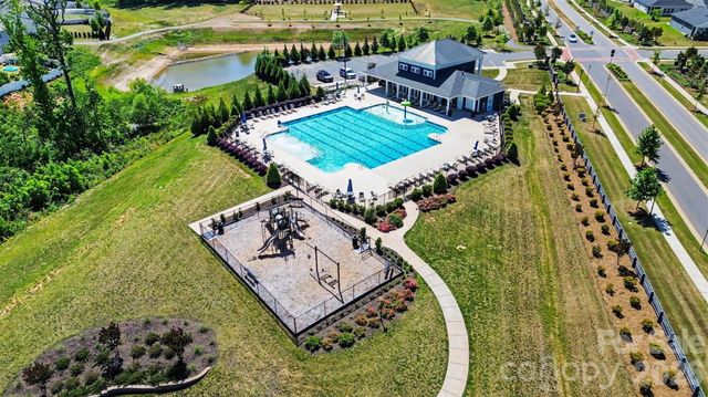 7833 Stonehouse Drive, Gastonia, NC 28056
