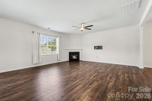 7833 Stonehouse Drive, Gastonia, NC 28056
