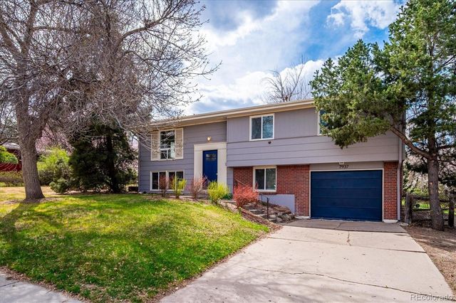 7937 W Chestnut Drive, Littleton, CO 80128