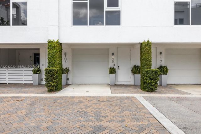 455 NE 39th Street 109, Miami, FL 33137