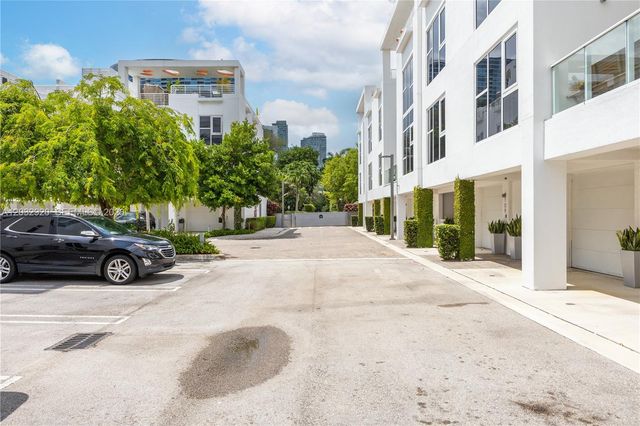 455 NE 39th Street 109, Miami, FL 33137