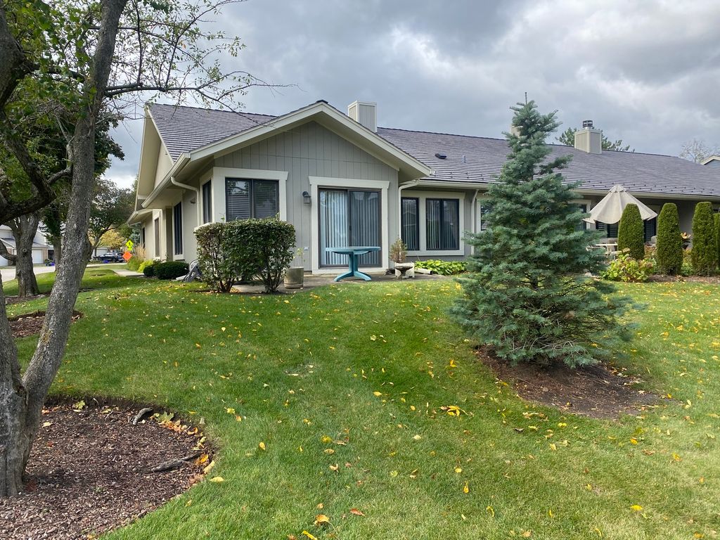 1427 James Court, Libertyville, IL 60048 — photo 3
