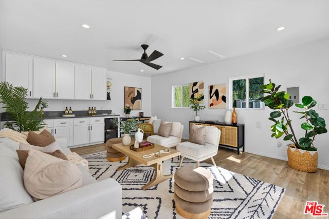 8617 Olin Street, Los Angeles, CA 90034