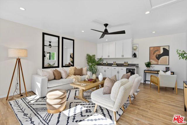 8617 Olin Street, Los Angeles, CA 90034