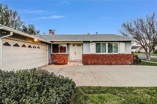 19831 Gresham, Northridge, CA 91324