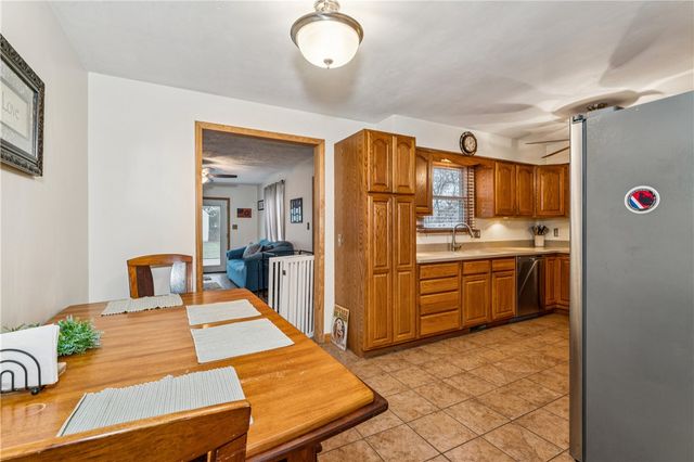 115 Briarcliff Dr, Chippewa Twp, PA 15010