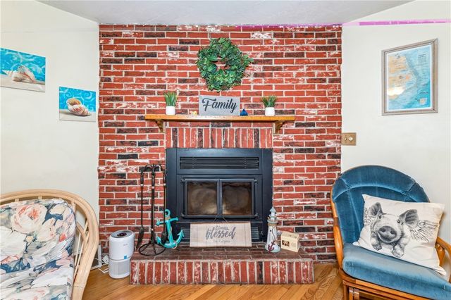 115 Briarcliff Dr, Chippewa Twp, PA 15010