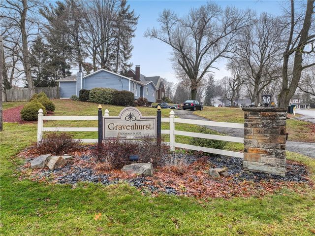 115 Briarcliff Dr, Chippewa Twp, PA 15010