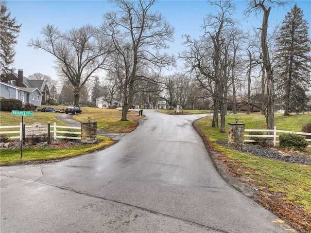 115 Briarcliff Dr, Chippewa Twp, PA 15010