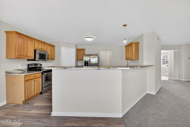 10781 Sun Trace Drive, Perrysburg, OH 43551