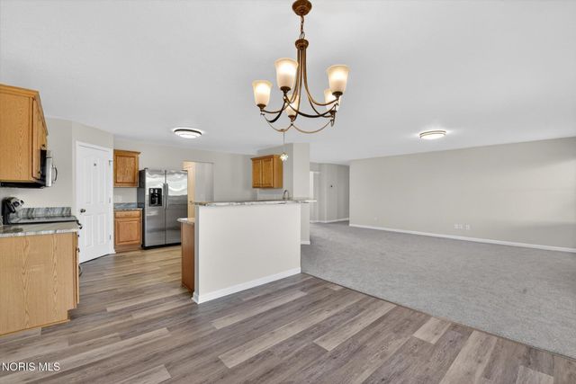 10781 Sun Trace Drive, Perrysburg, OH 43551