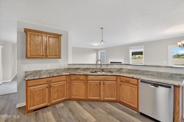 10781 Sun Trace Drive, Perrysburg, OH 43551