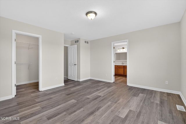 10781 Sun Trace Drive, Perrysburg, OH 43551