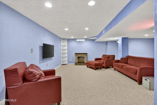 10781 Sun Trace Drive, Perrysburg, OH 43551