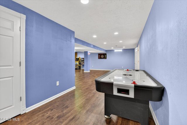 10781 Sun Trace Drive, Perrysburg, OH 43551