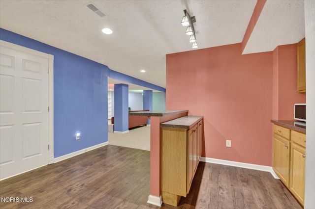 10781 Sun Trace Drive, Perrysburg, OH 43551