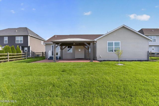 10781 Sun Trace Drive, Perrysburg, OH 43551