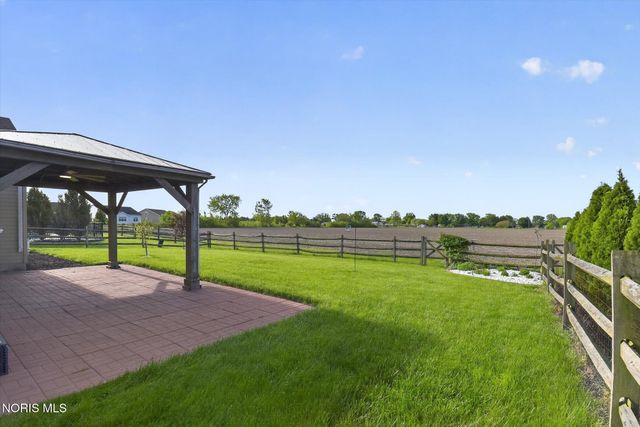 10781 Sun Trace Drive, Perrysburg, OH 43551