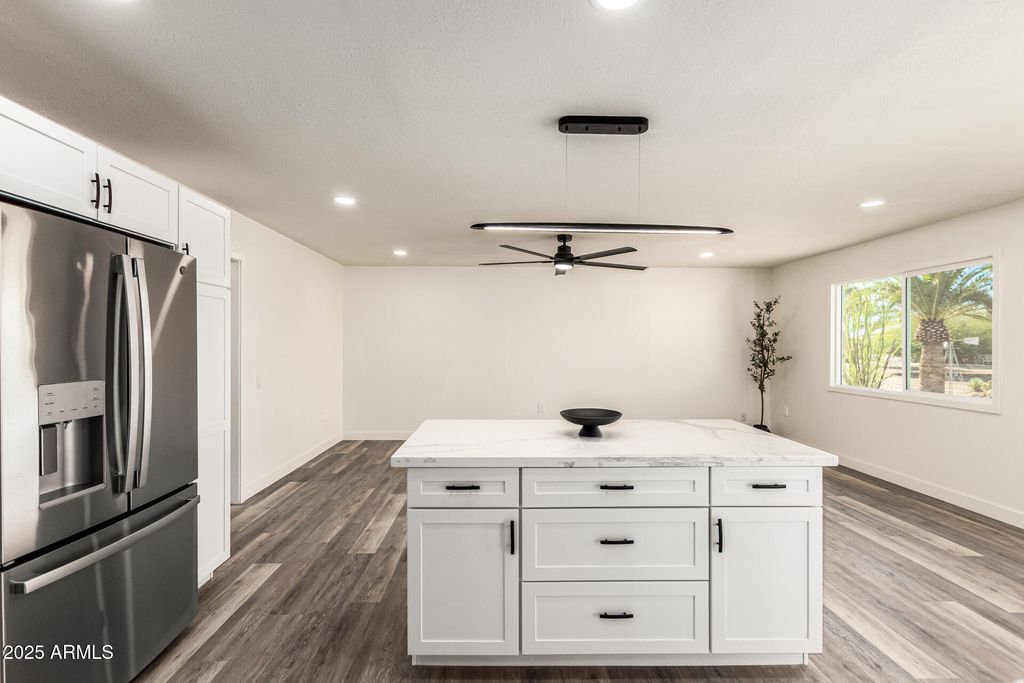 Image 14 of property listing at 18838 N CONQUISTADOR Drive, Sun City West, AZ 85375