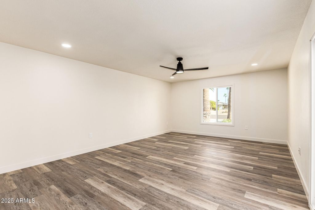 Image 25 of property listing at 18838 N CONQUISTADOR Drive, Sun City West, AZ 85375