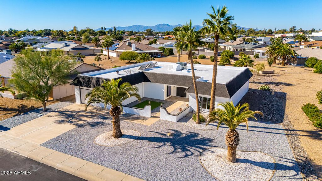 Image 3 of property listing at 18838 N CONQUISTADOR Drive, Sun City West, AZ 85375