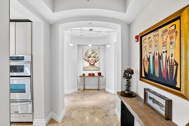 301 Hendricks Isle 6, Fort Lauderdale, FL 33301