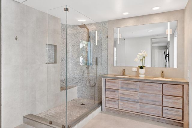 301 Hendricks Isle 6, Fort Lauderdale, FL 33301