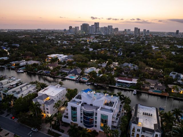 301 Hendricks Isle 6, Fort Lauderdale, FL 33301