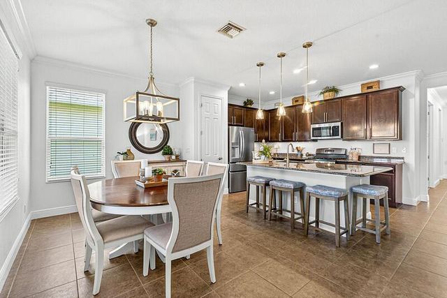 11784 SW Mountain Ash Circle SW, Port St. Lucie, FL 34987
