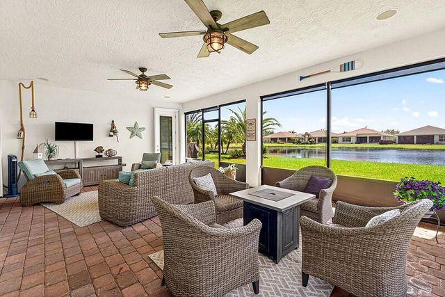 11784 SW Mountain Ash Circle SW, Port St. Lucie, FL 34987