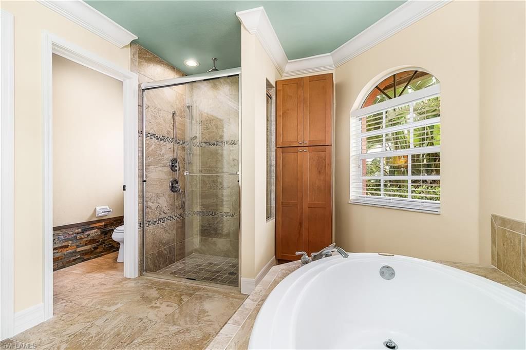 Image 13 of property listing at 1303 SW 43rd LN, Cape Coral, FL 33914