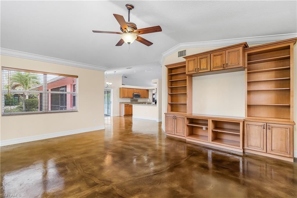 Image 6 of property listing at 1303 SW 43rd LN, Cape Coral, FL 33914