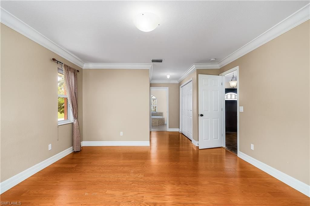 Image 9 of property listing at 1303 SW 43rd LN, Cape Coral, FL 33914