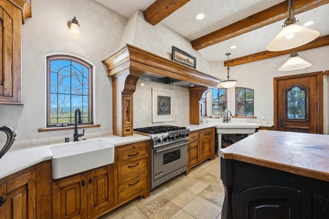 2581 Shirland Tract Rd, Auburn, CA 95603