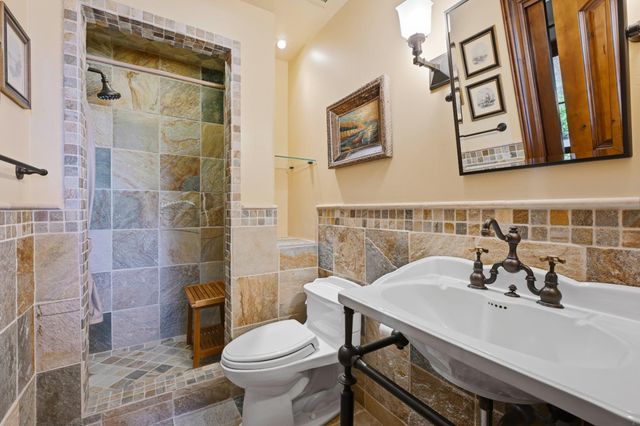 2581 Shirland Tract Rd, Auburn, CA 95603