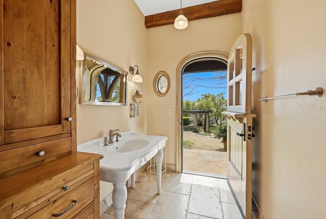 2581 Shirland Tract Rd, Auburn, CA 95603