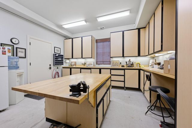 2581 Shirland Tract Rd, Auburn, CA 95603