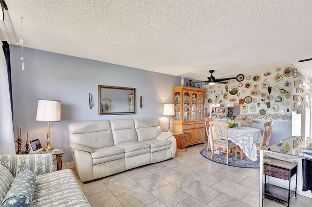 2812 Garden Drive S 308, Lake Worth, FL 33461