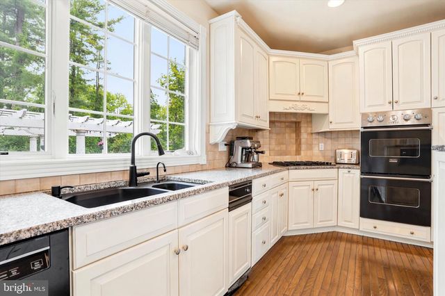 5 WINGATE CT, Flourtown, PA 19031