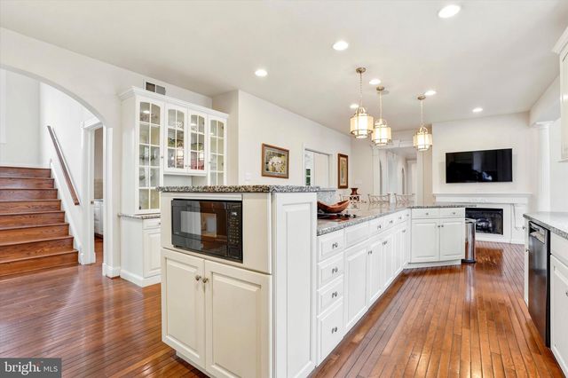 5 WINGATE CT, Flourtown, PA 19031
