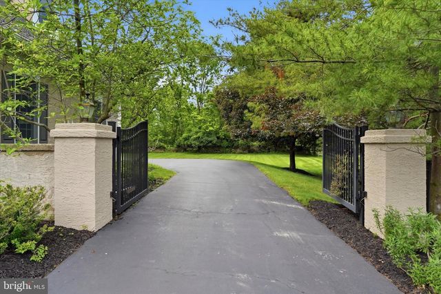 5 WINGATE CT, Flourtown, PA 19031
