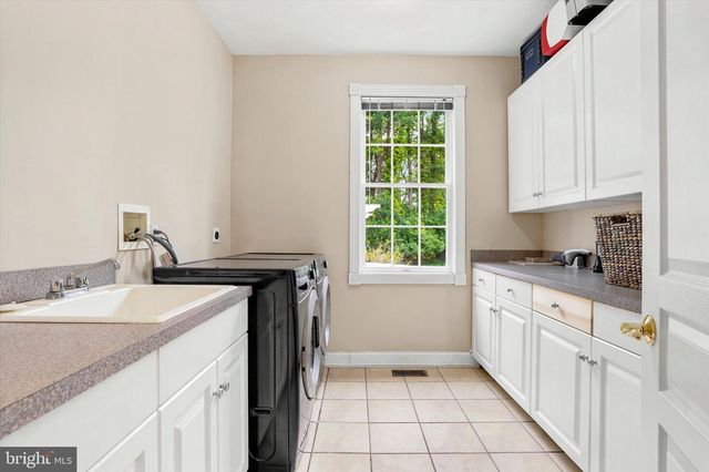 5 WINGATE CT, Flourtown, PA 19031