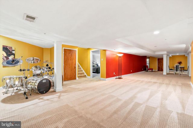 5 WINGATE CT, Flourtown, PA 19031