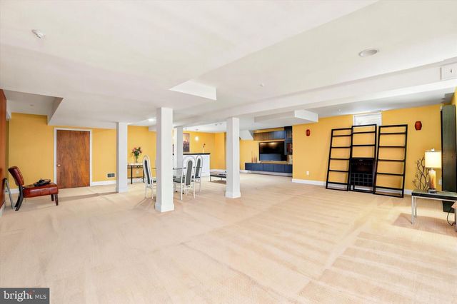 5 WINGATE CT, Flourtown, PA 19031