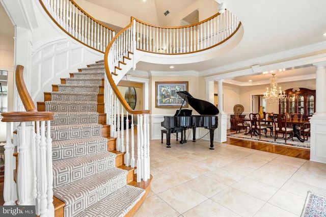 5 WINGATE CT, Flourtown, PA 19031