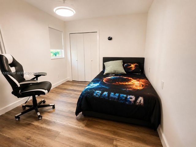 19950 NE 24th Ave 1, Miami, FL 33180